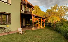 Szejke Villa